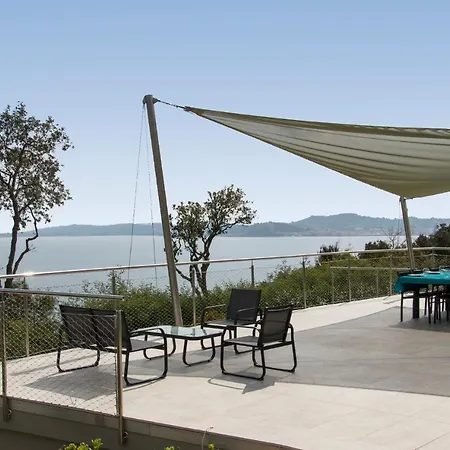 Sainte-maxime Sleeps 12 Pool Air Con Wifi Villa *