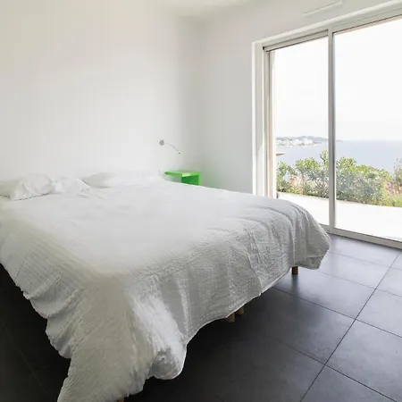 Sainte-maxime Sleeps 12 Pool Air Con Wifi * Sainte-Maxime